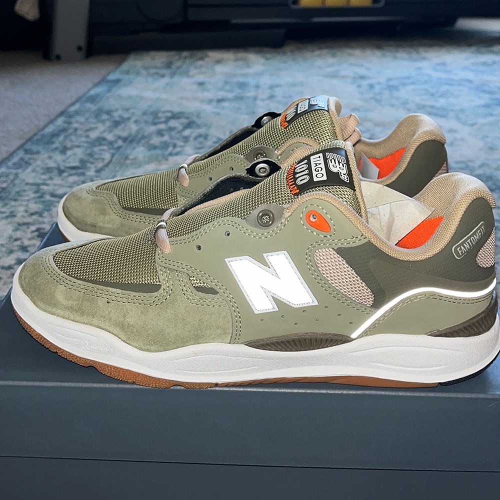 Men’s new balance Tiago 1010’s